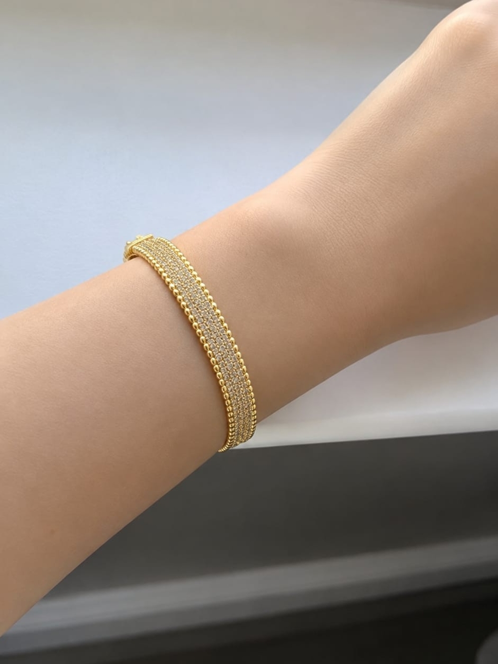 Elegant Gold Crystal Pavé Bangle Bracelet - Picture 4 of 4
